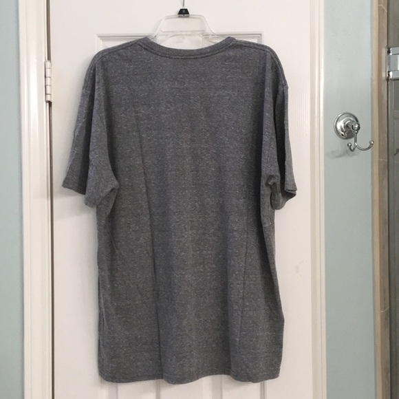 Men’s 2018 XXL College World Series tee - Picture 2 of 2